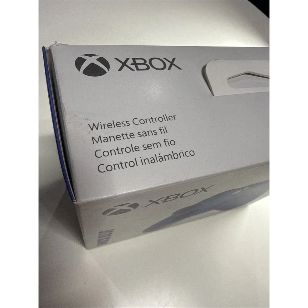 New Microsoft Original Xbox Controller S Shock Blue -Box Is Damaged